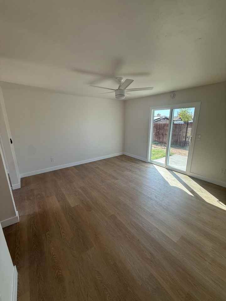 1478 Marline Ave - Photo 5 of 15