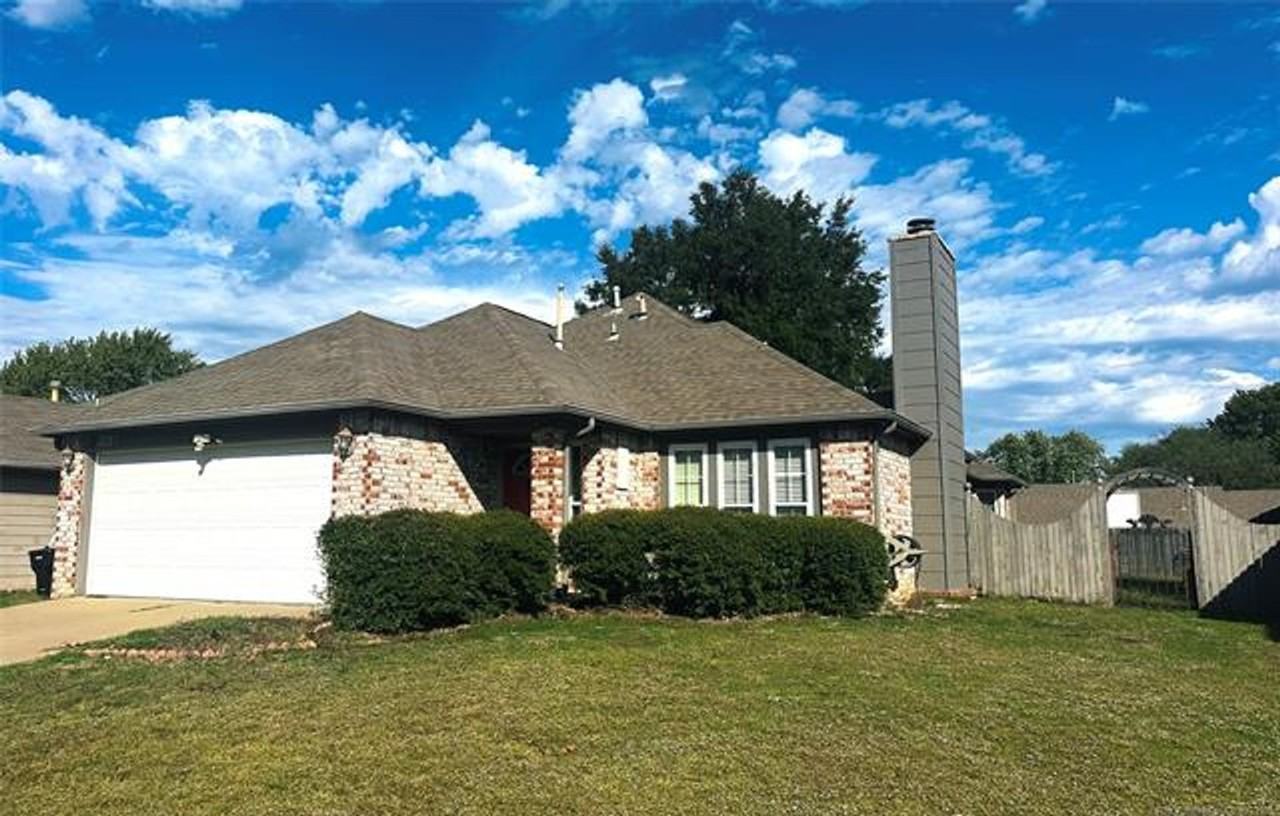 3312 W Fort Worth St - Photo 2 of 30