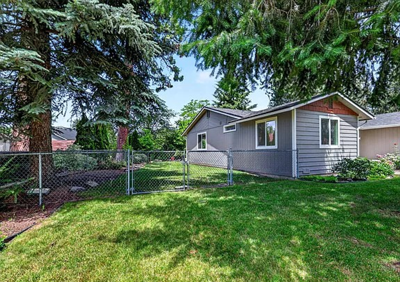 3423 E 1st Ave - Photo 6 of 28