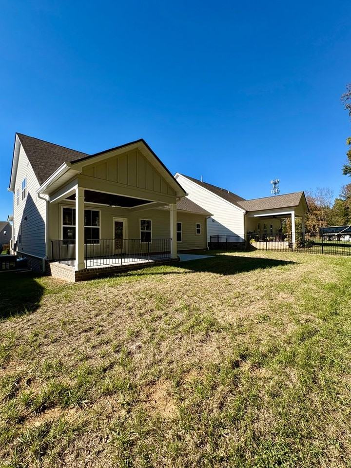 4705 Perth Ln - Photo 4 of 12