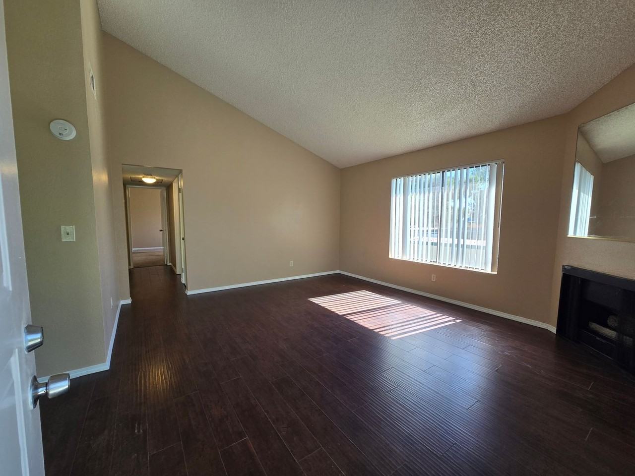 44430 15th St E #1 - Photo 4 of 22