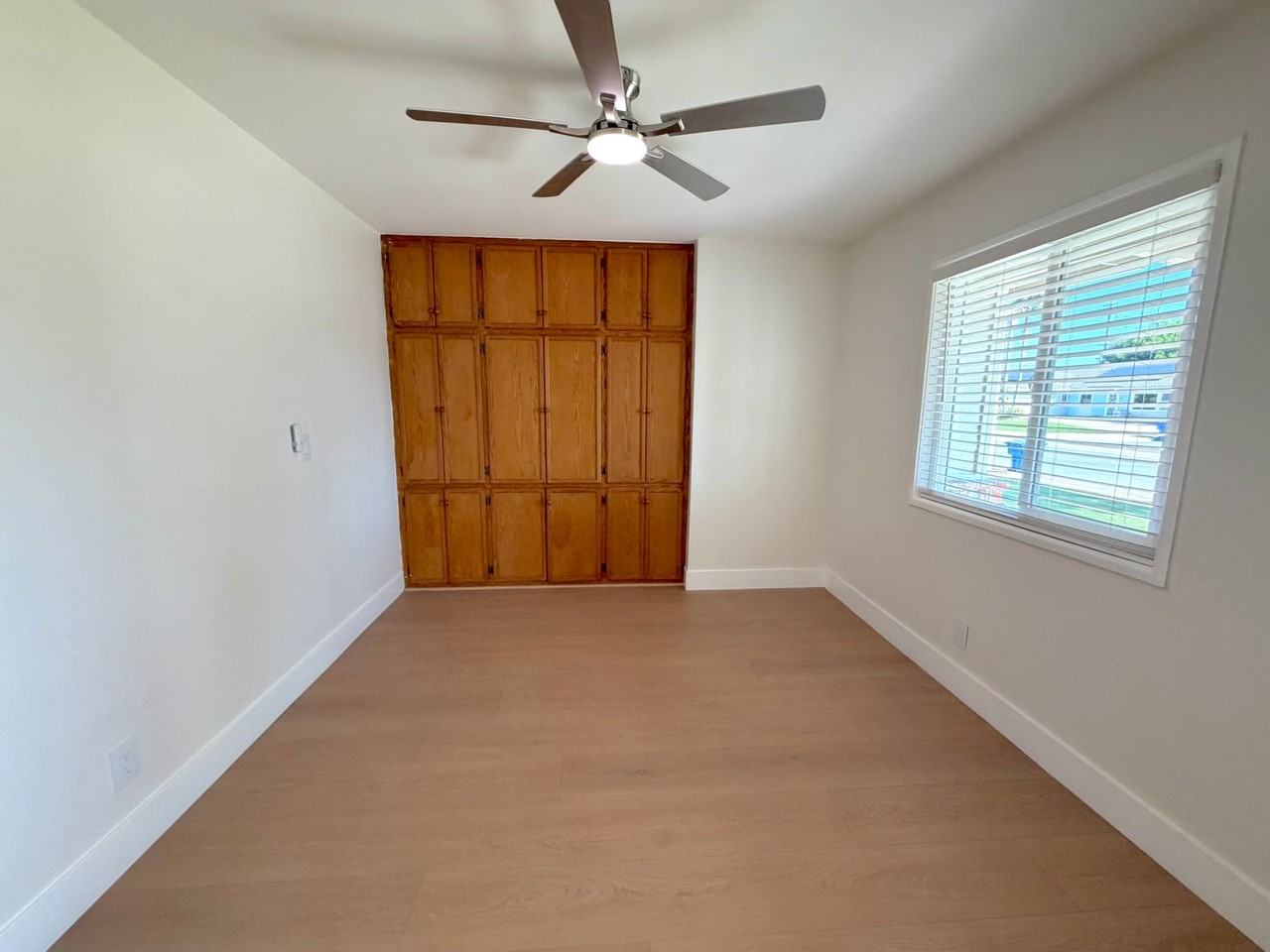 10551 Florence St - Photo 4 of 35