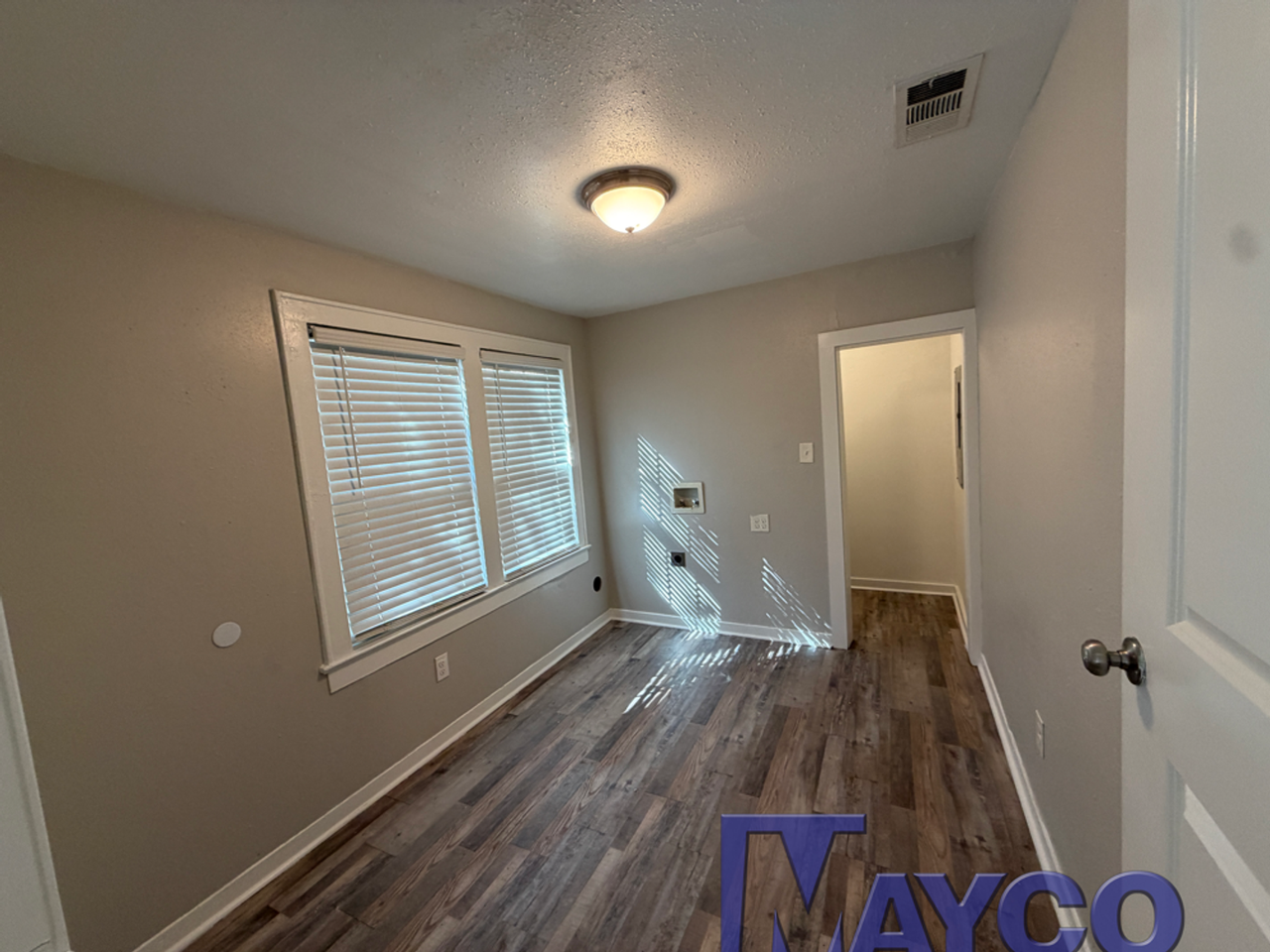 238 Prospect St - Photo 6 of 16