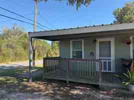 featured image of 1501 Hunter Dr