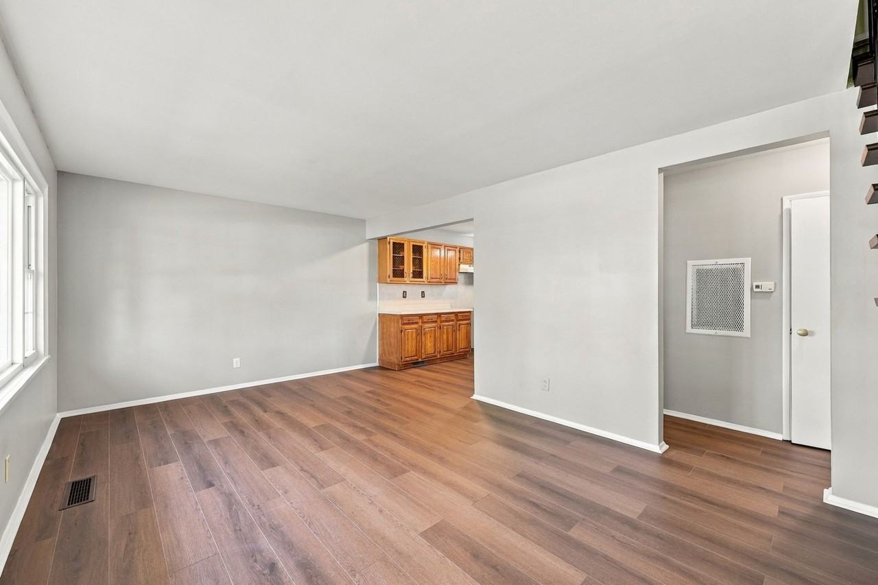 4165 Virginia Cir E - Photo 6 of 26