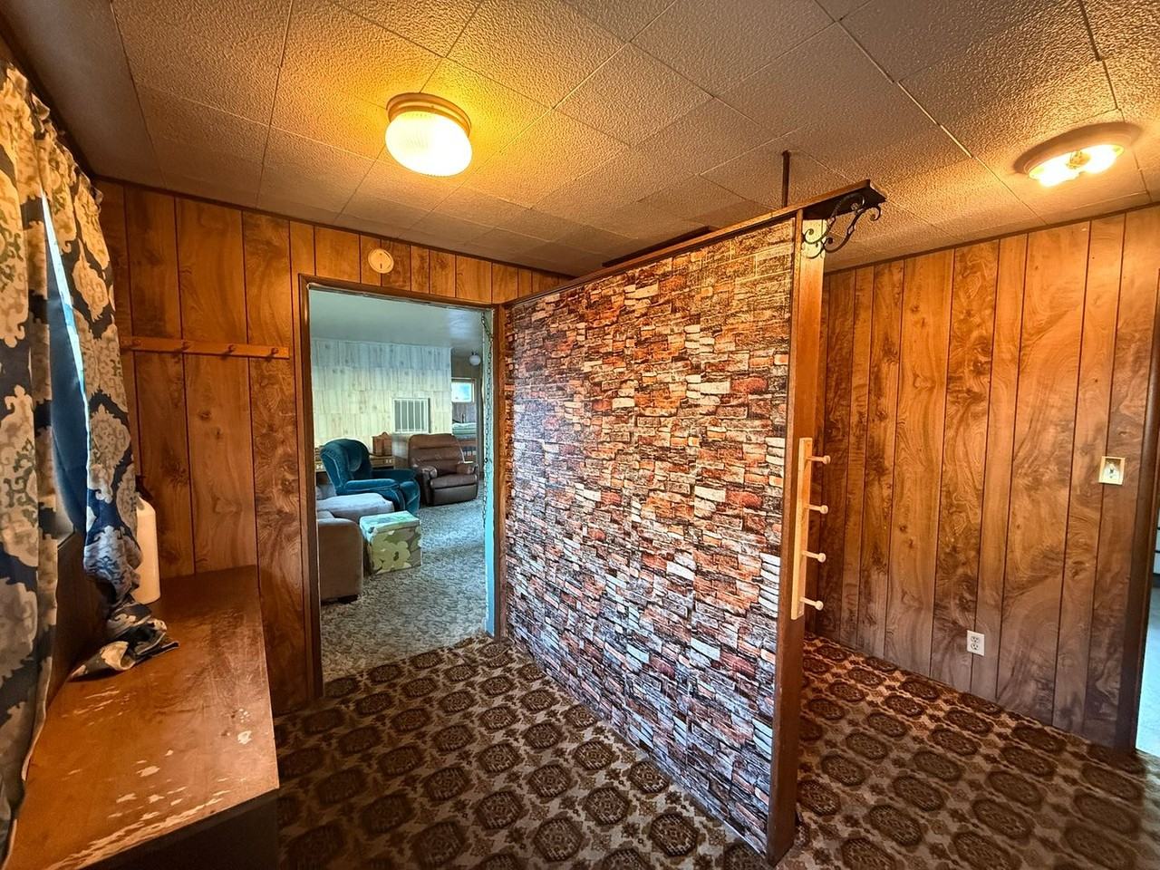 518 Willow St - Photo 2 of 13