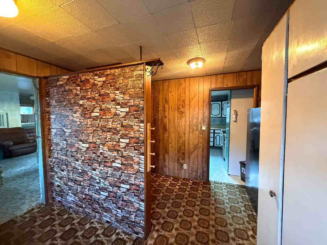 518 Willow St - Photo 3 of 13