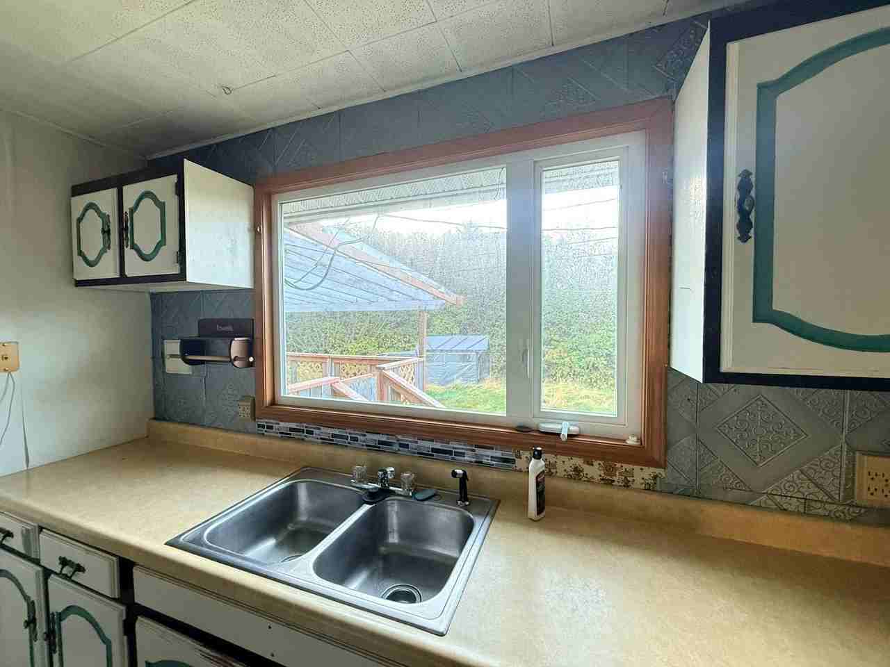 518 Willow St - Photo 7 of 13