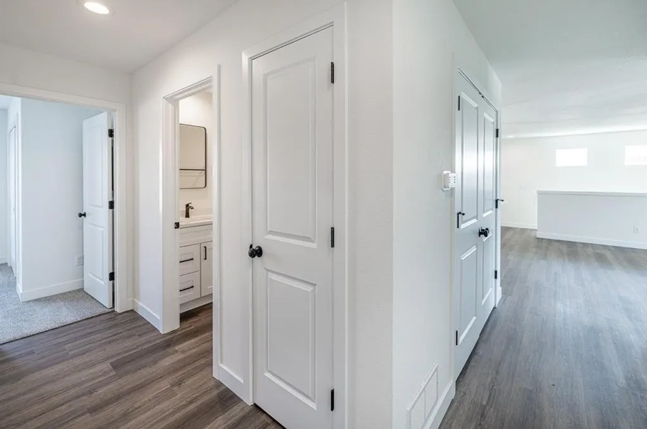 56 E Ash Ln - Photo 5 of 14