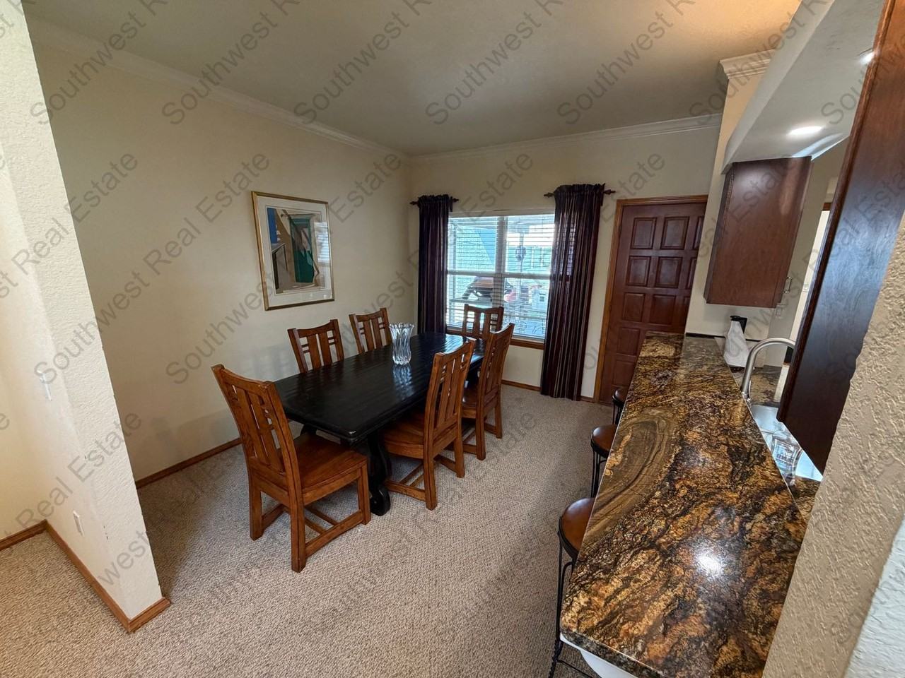 1206 Colonial Pkwy - Photo 6 of 15
