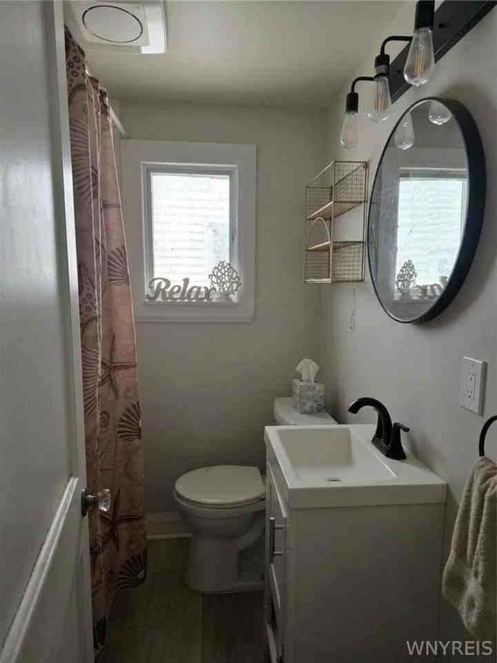 32 Lasalle Ave #1LOWER - Photo 6 of 6