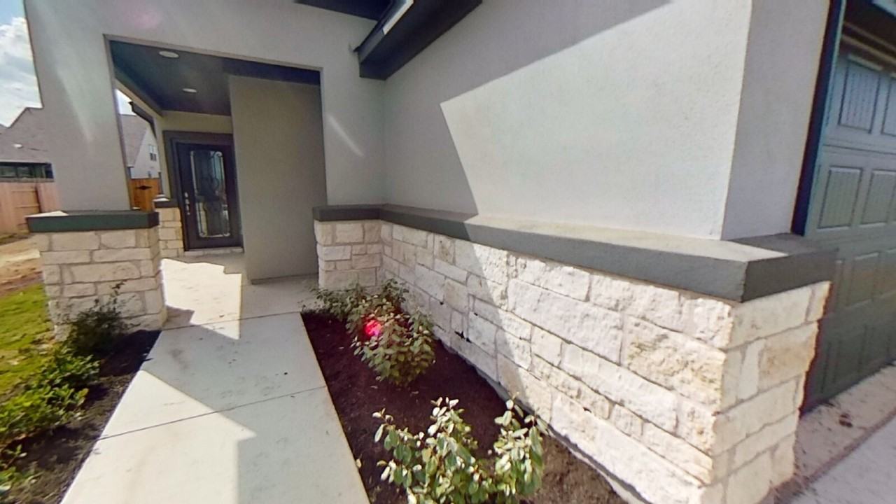 176 Boxwood Dr - Photo 4 of 24