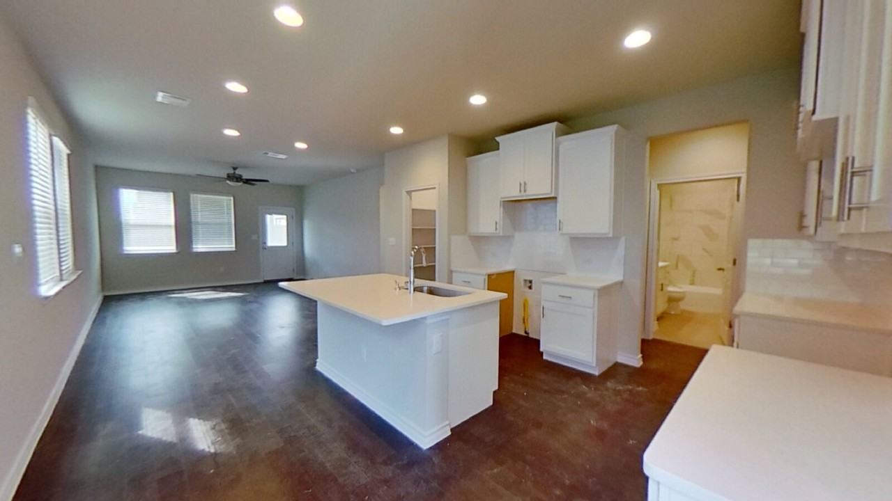 176 Boxwood Dr - Photo 5 of 24