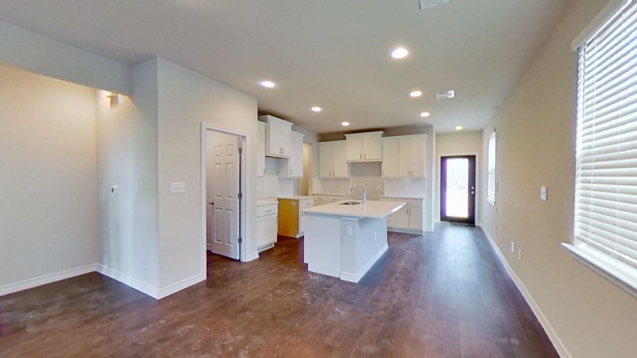176 Boxwood Dr - Photo 6 of 24
