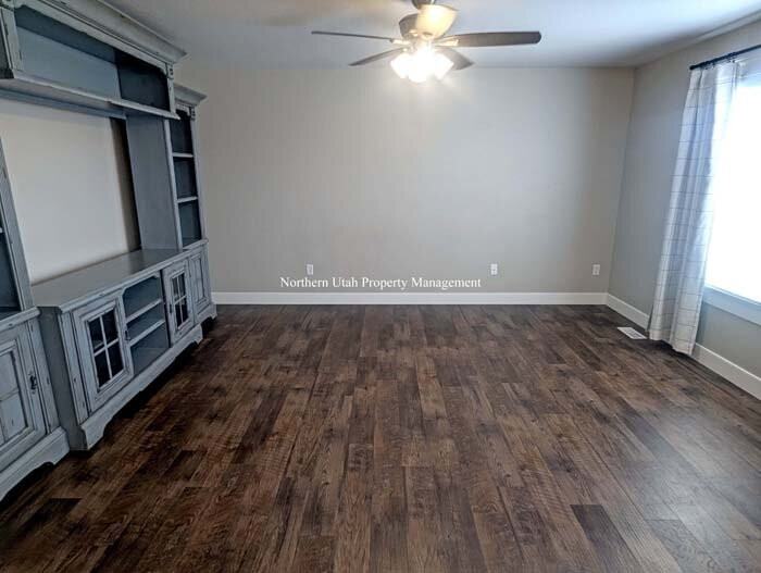 6039 S 1200 E - Photo 2 of 29