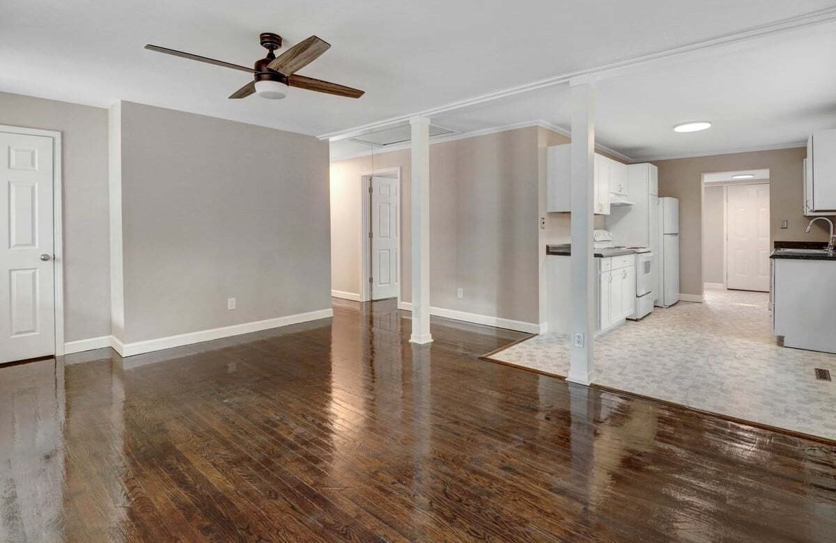 909 Prince Ave - Photo 6 of 18