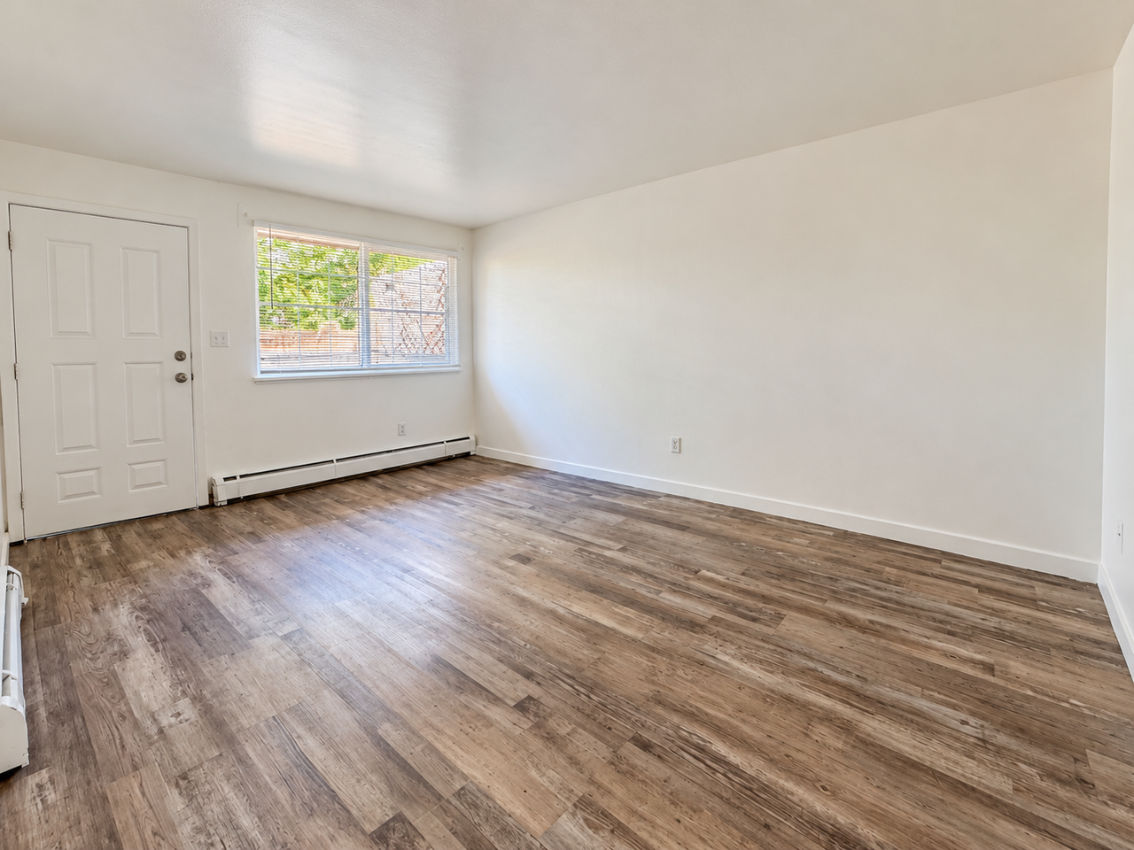 4677 W Tennessee Ave - Photo 3 of 11