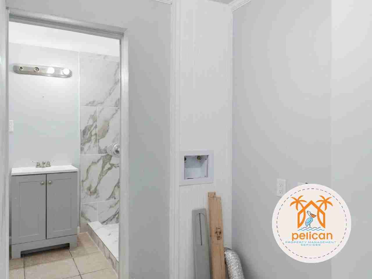2407 W Lakeview Ave - Photo 7 of 17
