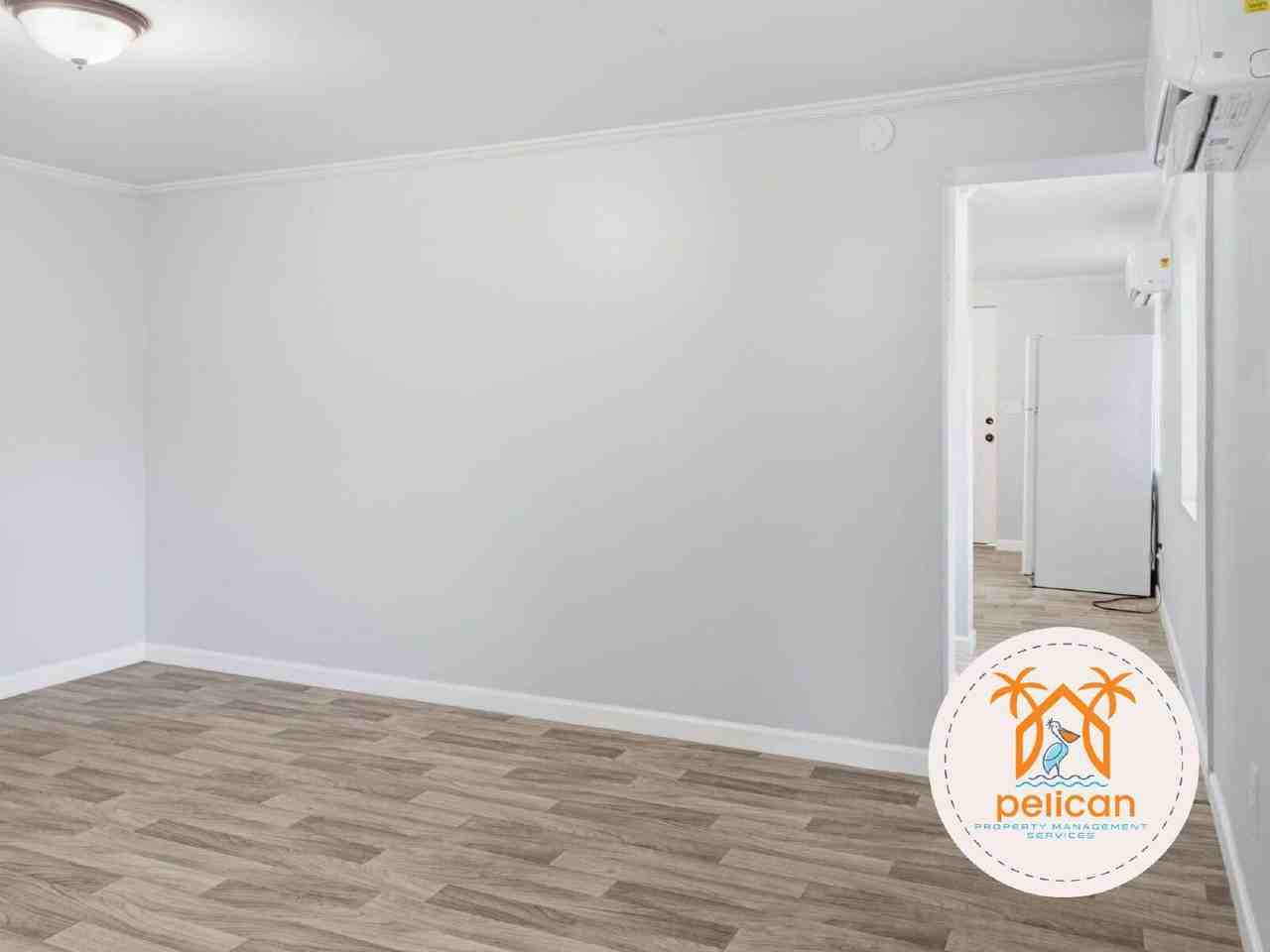 2409 W Lakeview Ave - Photo 4 of 17