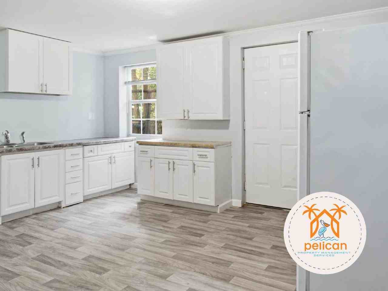 2409 W Lakeview Ave - Photo 7 of 17