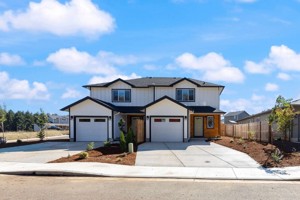featured image of 1016 Nw Highlands Loop