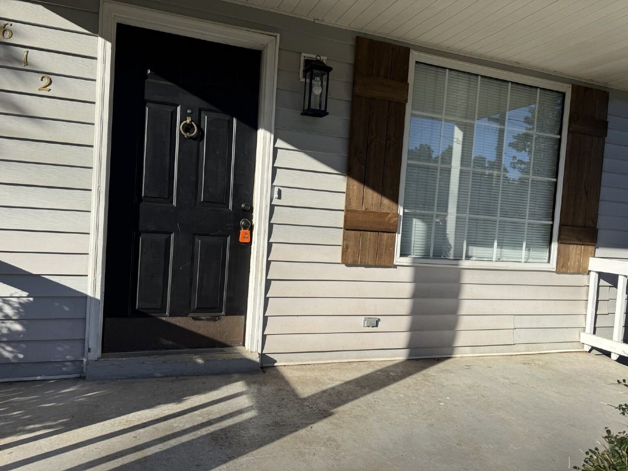 612 Ranch Hill Dr - Photo 2 of 16
