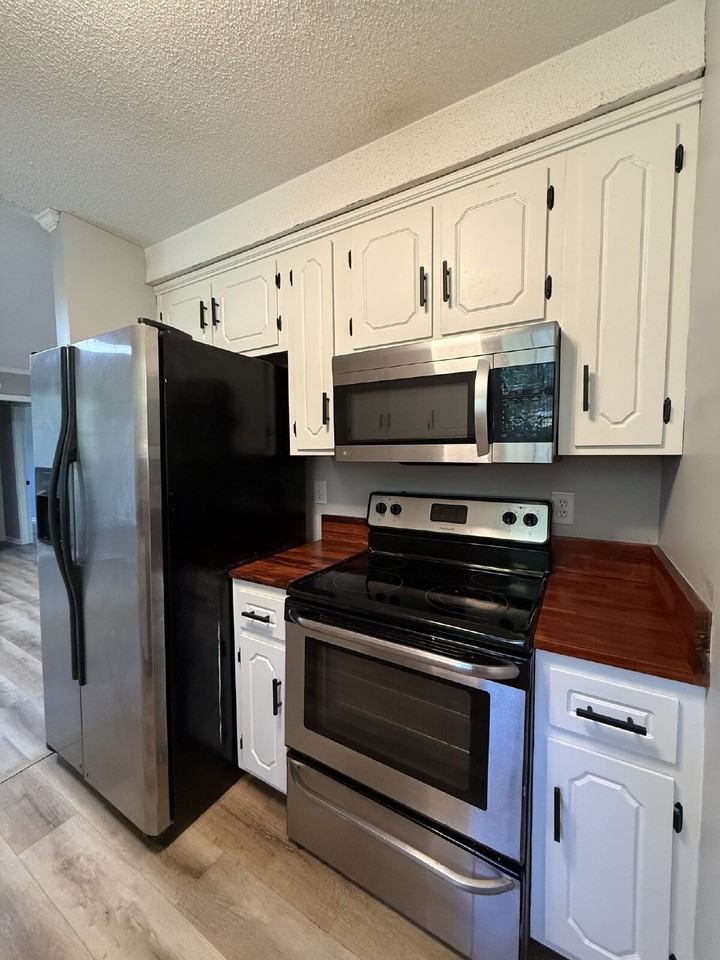 612 Ranch Hill Dr - Photo 6 of 16