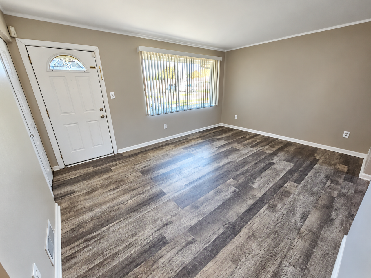 41210 Paign Dr - Photo 2 of 21