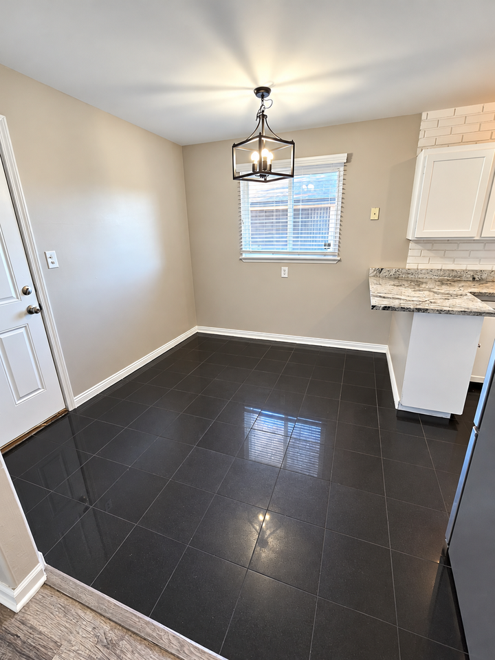 41210 Paign Dr - Photo 5 of 21