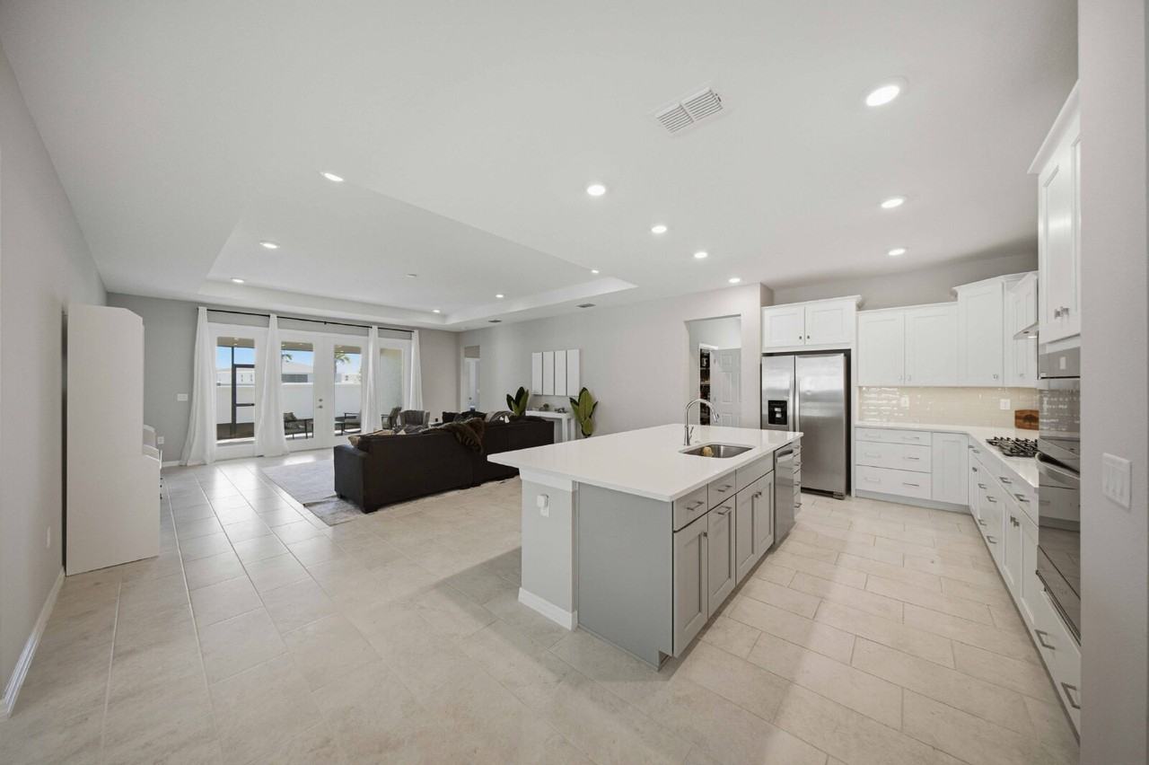 5927 Sw 73rd Ter - Photo 5 of 35