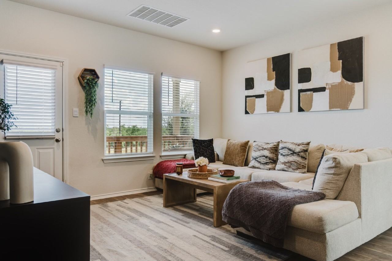 10514 Neversink Blvd - Photo 5 of 17