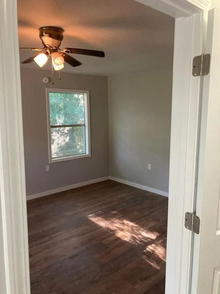 4819 Hubert St - Photo 2 of 17