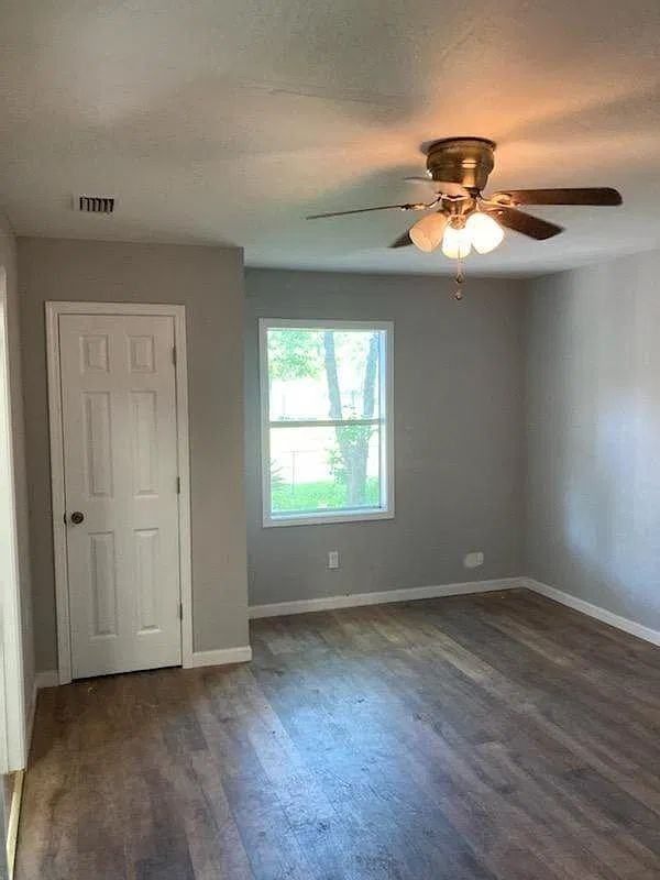 4819 Hubert St - Photo 3 of 17
