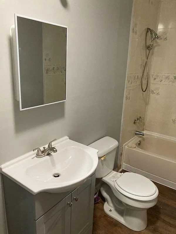 4819 Hubert St - Photo 4 of 17
