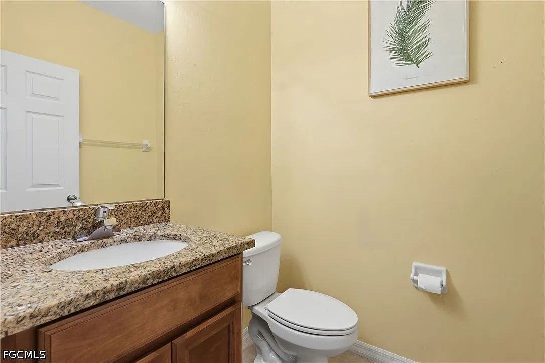 3818 Clearbrook Ln - Photo 4 of 38