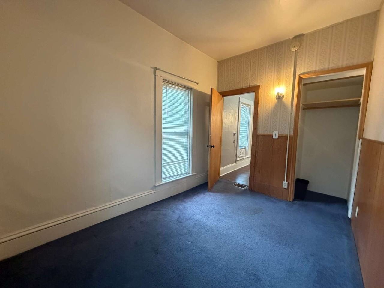 211 Fulton St - Photo 7 of 13