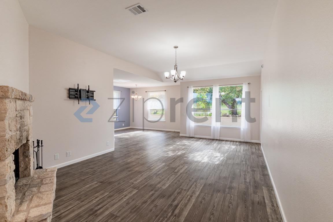 517 S Ronay Dr - Photo 2 of 26