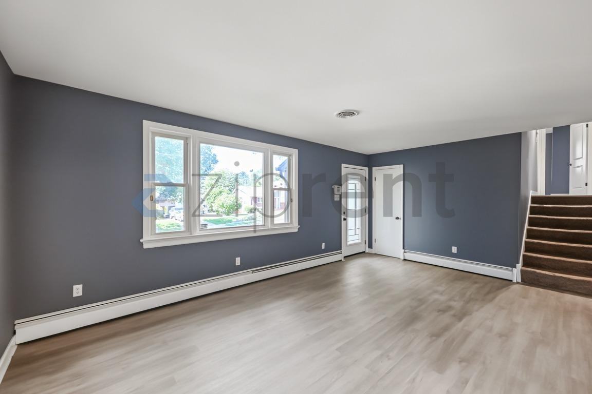 1803 S Meadow St - Photo 7 of 37