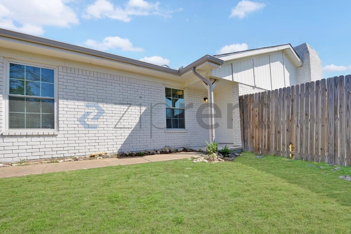 7207 Lake Country Dr - Photo 4 of 27