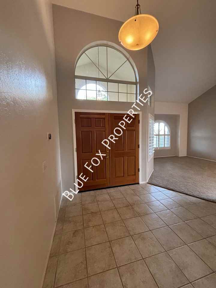 1037 S Desert Senna Loop - Photo 4 of 33