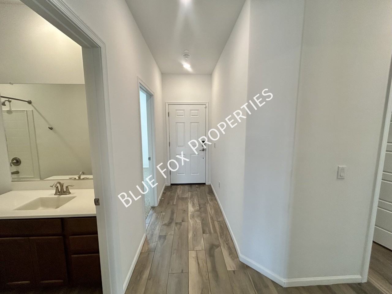 7110 W Ferntree Ln - Photo 2 of 27