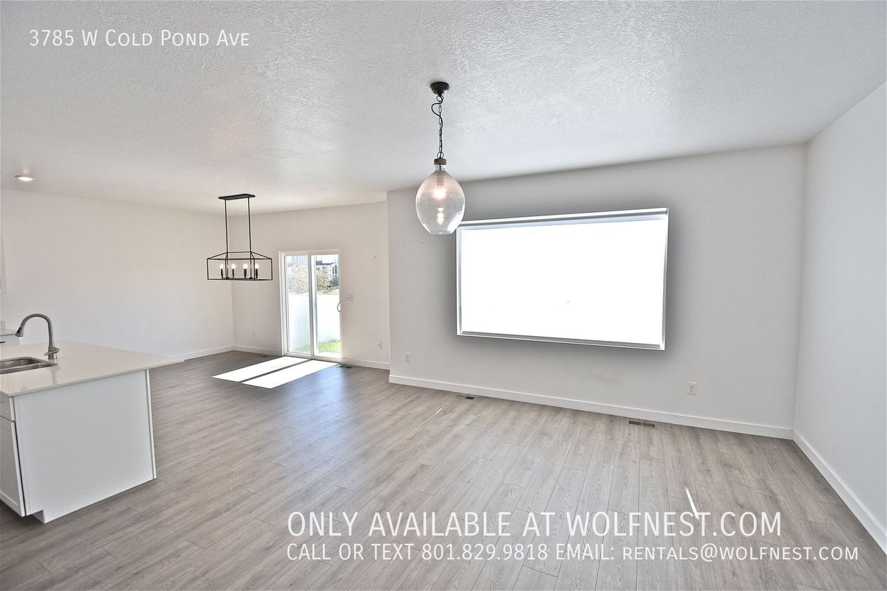 3785 W Cold Pond Ave - Photo 5 of 48