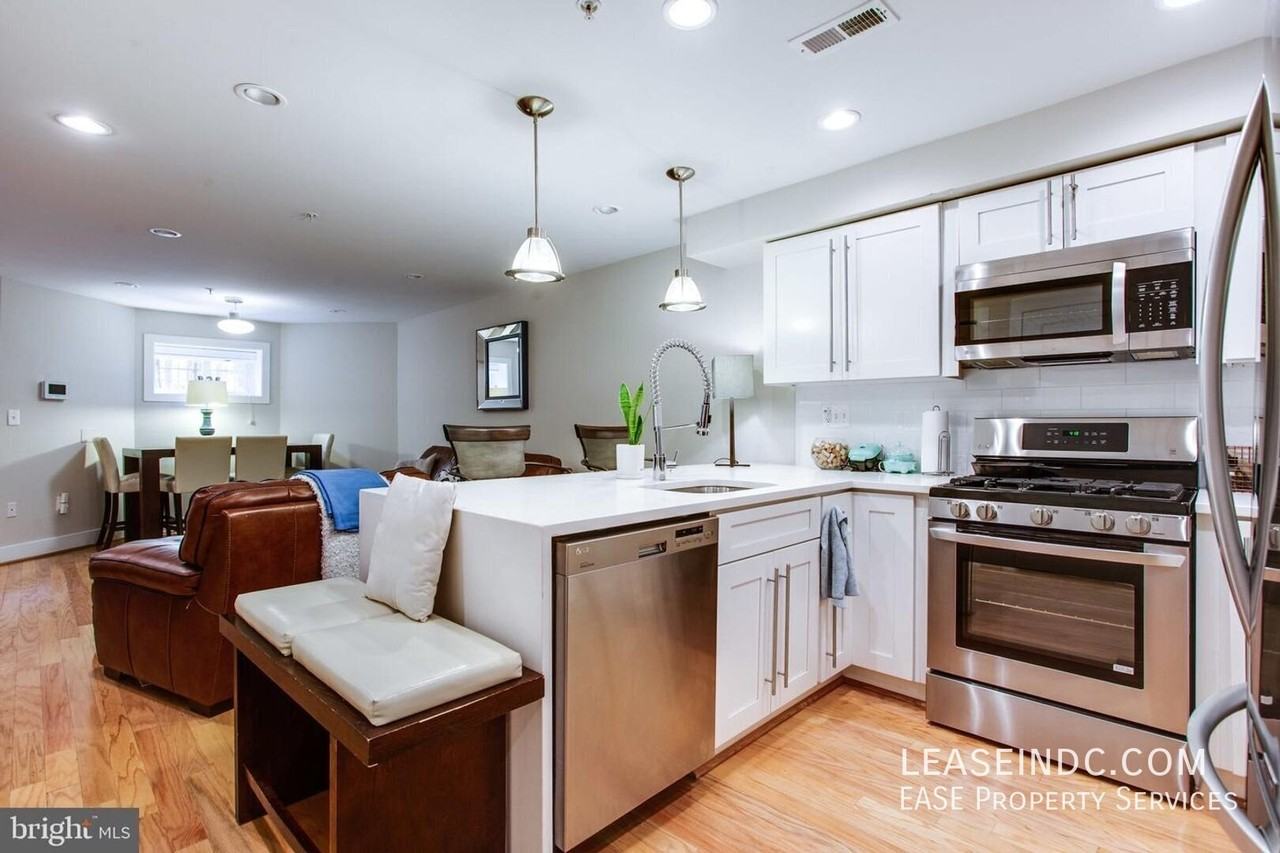 50 Rhode Island Ave Nw #B - Photo 7 of 16