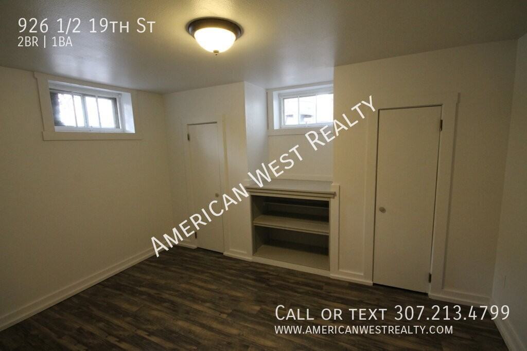 926 1/2 19th St - Photo 5 of 7