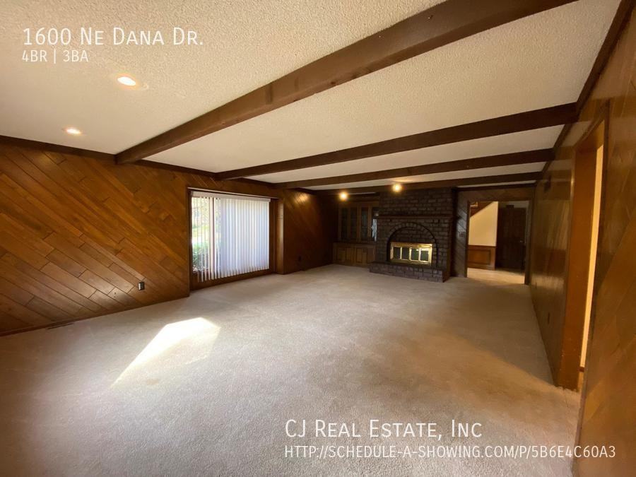 1600 Ne Dana Dr #1600DANA - Photo 4 of 11