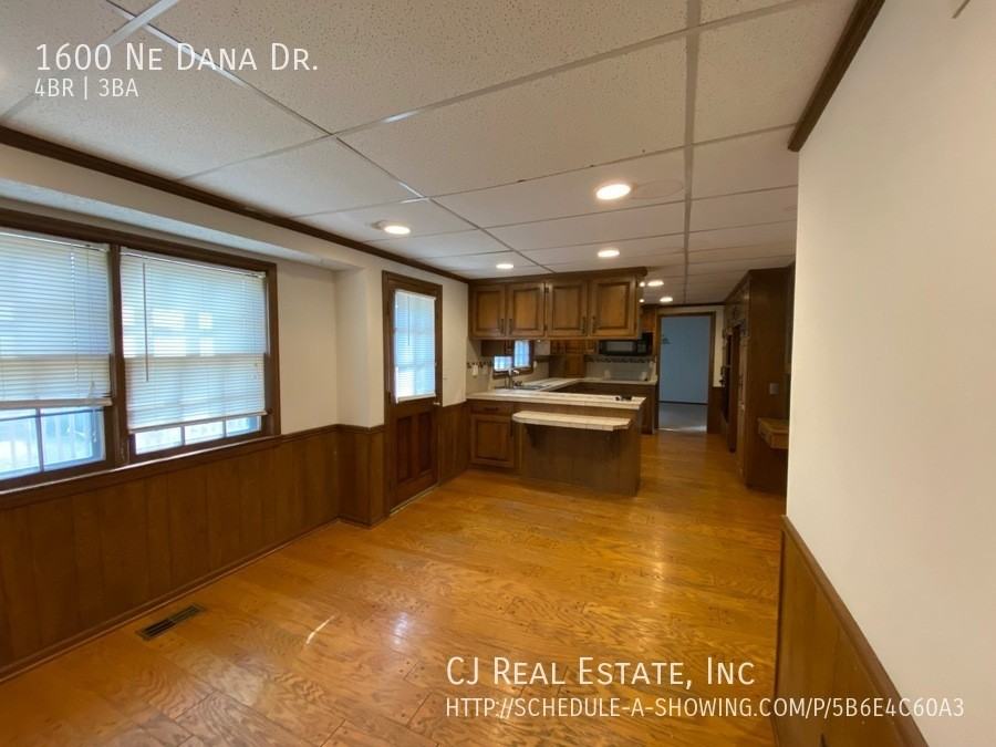 1600 Ne Dana Dr #1600DANA - Photo 6 of 11