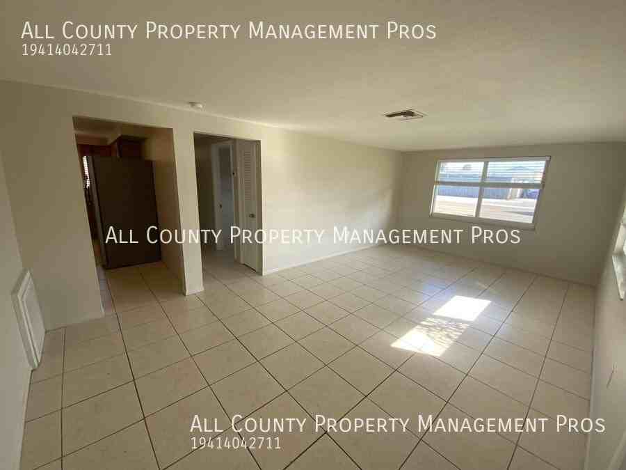 3177 Lexington St - Photo 6 of 13