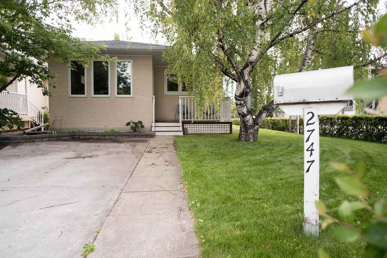 2747 16 Ave Sw - Photo 2 of 34