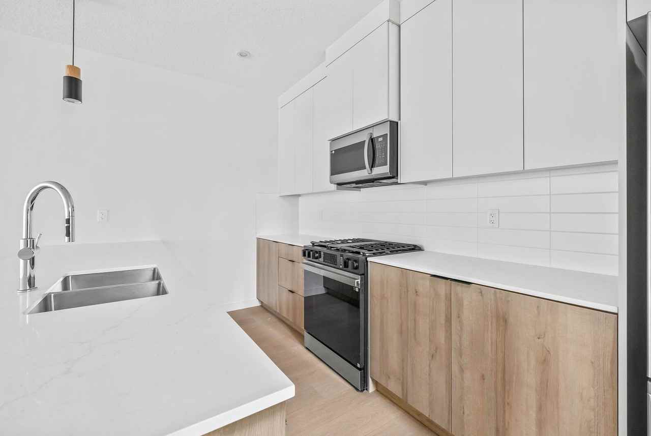 10352 146 St Nw - Photo 7 of 14
