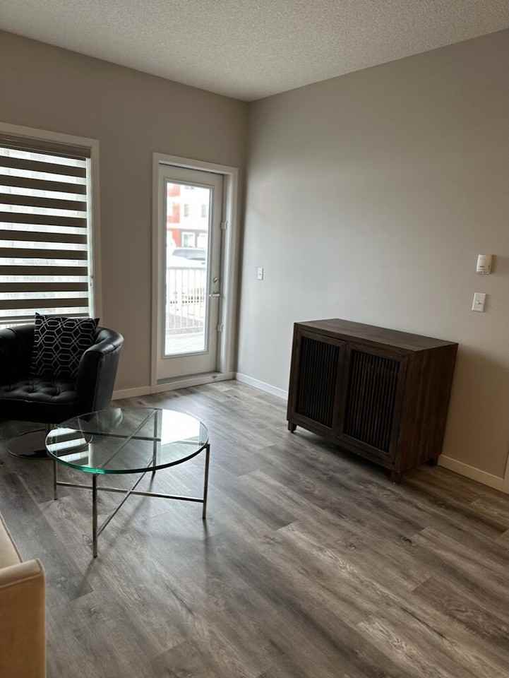1818 - 1818 Rutherford Rd Sw - Photo 5 of 11